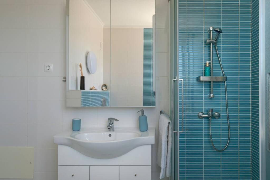 Front Beach Apartment Portimão Dış mekan fotoğraf