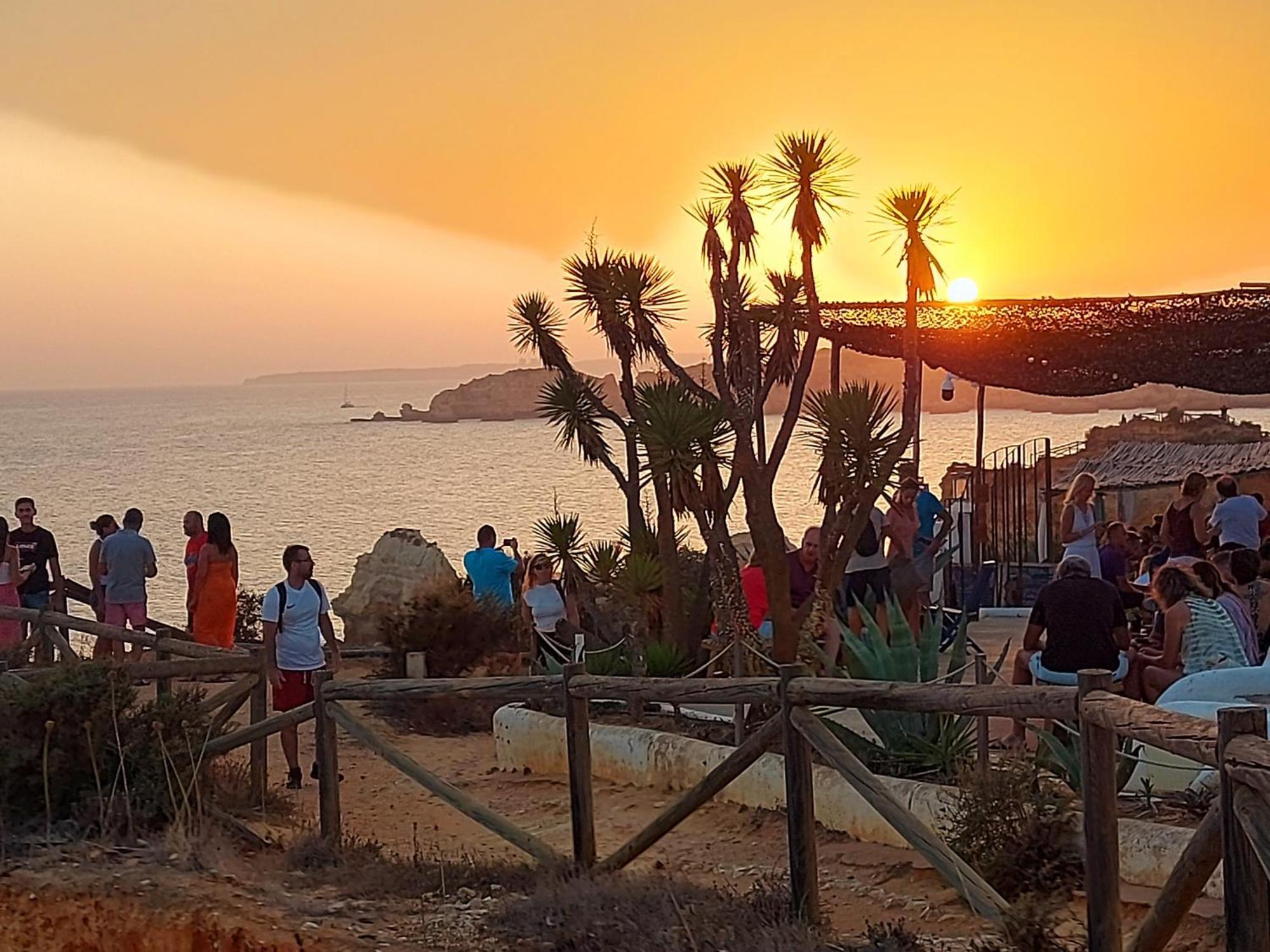 Front Beach Apartment Portimão Dış mekan fotoğraf